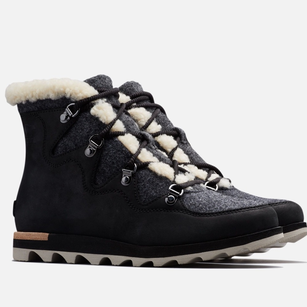 Women’s Sneakchic Alpine Boots